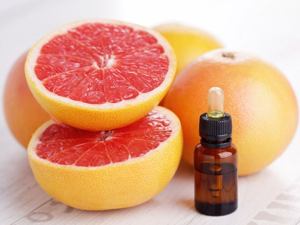 葡萄柚油，用于面部皮肤恢复活力、提亮和消毒